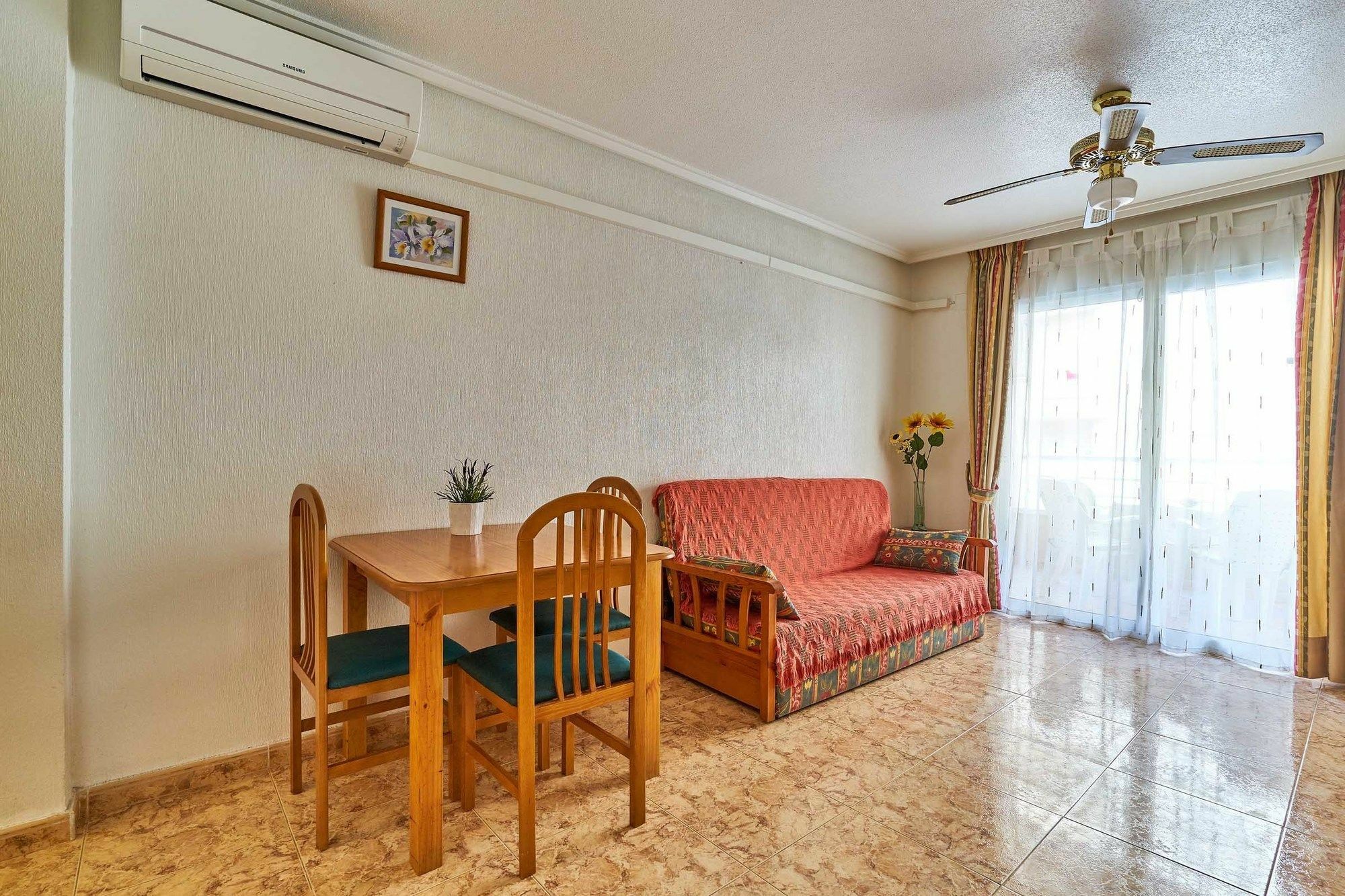 Espanhouse Diego Apartment Торевиеха Екстериор снимка